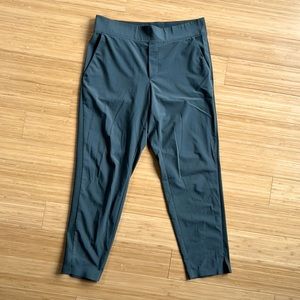 Athleta Brooklyn Ankle Pant 4P Olive